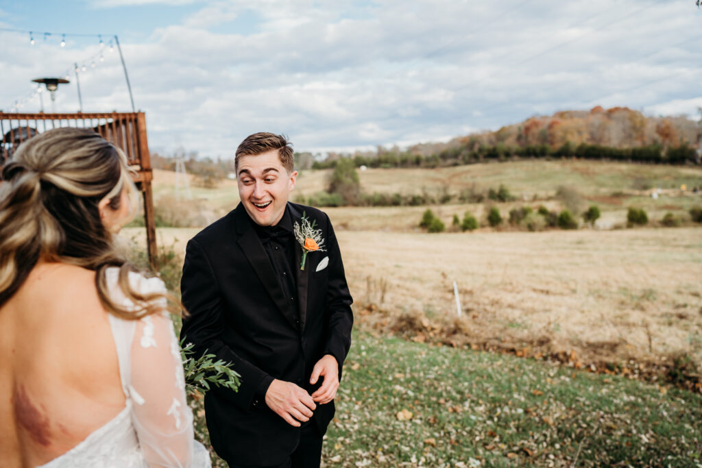 first-look-vs-first-touch-knoxville-wedding
